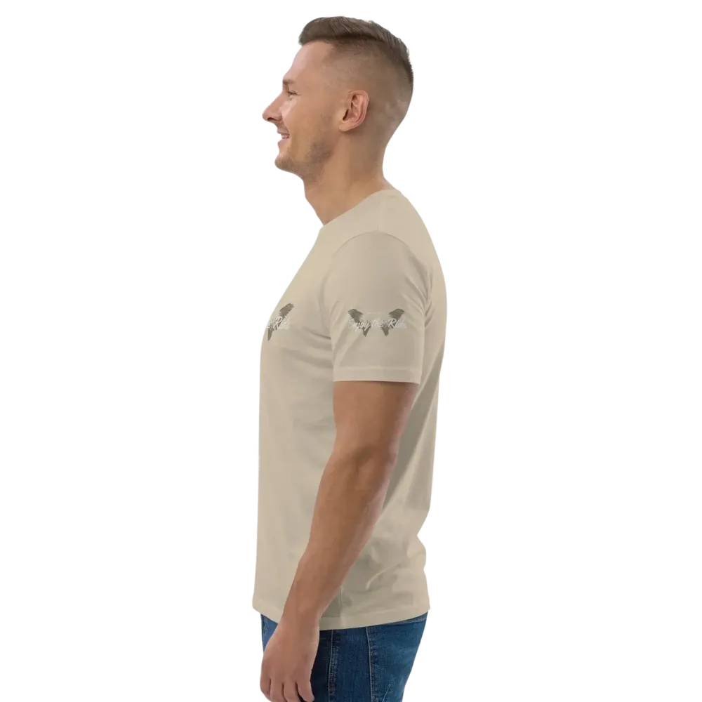 Unisex Bio-Baumwoll T-Shirt mit Grafik-Design im Biker-Stil in Desert Dust Farbe, erhältlich in S bis 5XL.