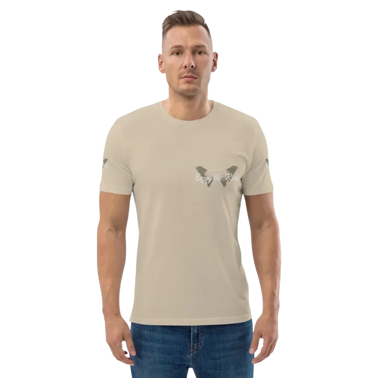 Unisex Bio-Baumwolle T-Shirt mit Biker-Grafik in Desert Dust, vorneansicht, bequemes Freizeit-Shirt in verschiedenen Größen