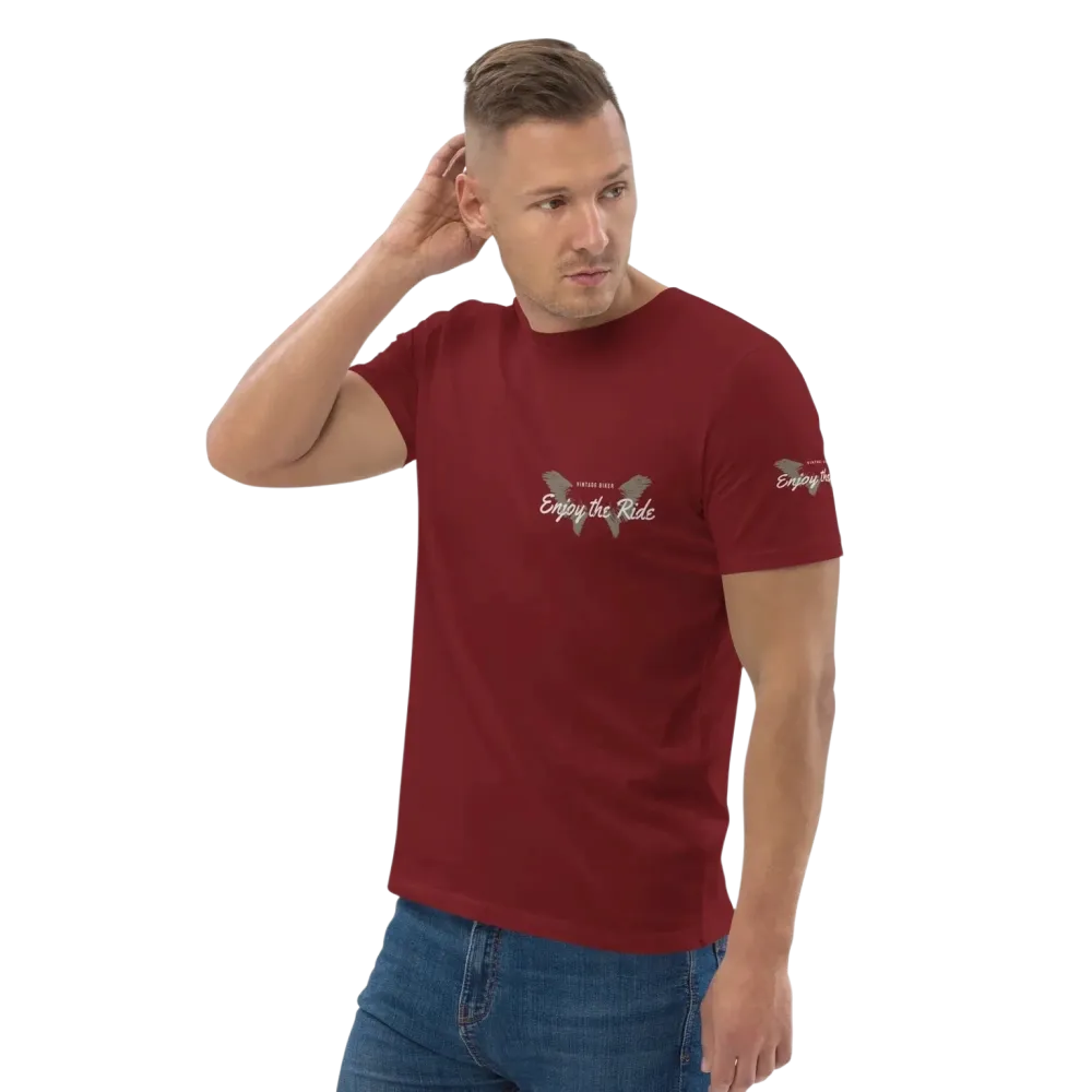 Unisex Bio-Baumwolle T-Shirt im Biker-Stil in Burgunder, links vorne, bequemes Freizeit-T-Shirt von BUYATHOME24.