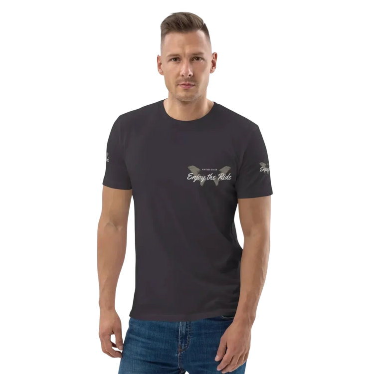 Unisex Bio-Baumwolle T-Shirt im Biker-Stil in Anthrazit, frontseitiges Grafikdesign, verfügbar in den Größen S bis 5XL.