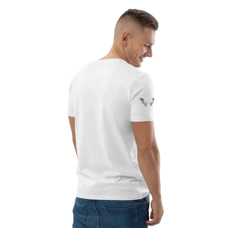 Weißes Unisex Grafik-T-Shirt aus Bio-Baumwolle im Biker-Stil, Rückenansicht, Größen S bis 5XL, von BUYATHOME24