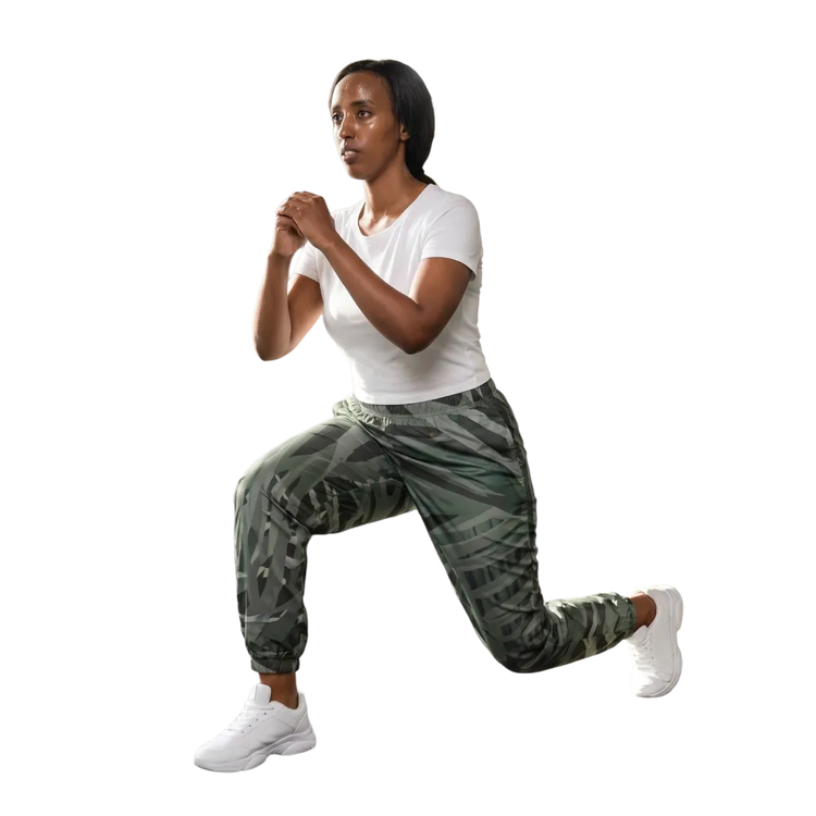 Unisex Sporthose von BUYATHOME24, wasserabweisend und atmungsaktiv, in XS bis 3XL, zeigt die bequeme Passform und Material.