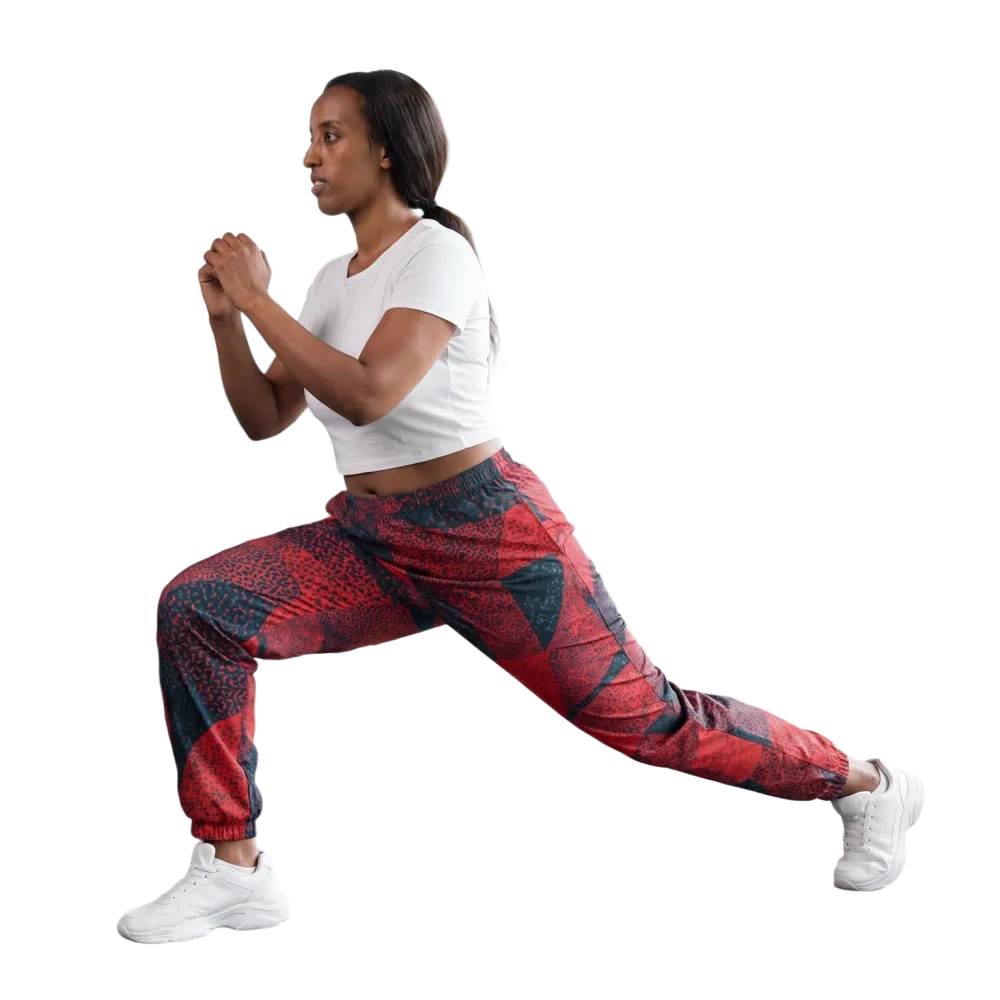 Unisex Trainingshose von BUYATHOME24, wasserabweisende Sporthose in XS bis 3XL, zeigt die sportliche Passform und Materialdetails.