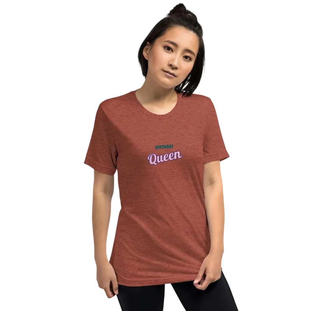 Unisex Vintage Look T-Shirt in Clay von BUYATHOME24, Damen T-Shirt in XS-4XL, mit gestaltetem Frontdesign.