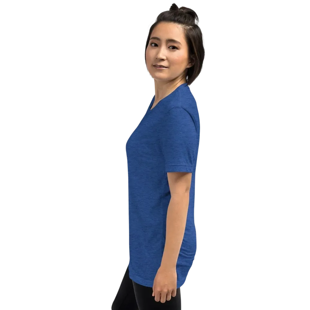 Unisex Vintage Look T-Shirt von BUYATHOME24 in royalblau, Damen- und Unisex-Modell, aus Tri-Blend-Stoff, links sichtbar