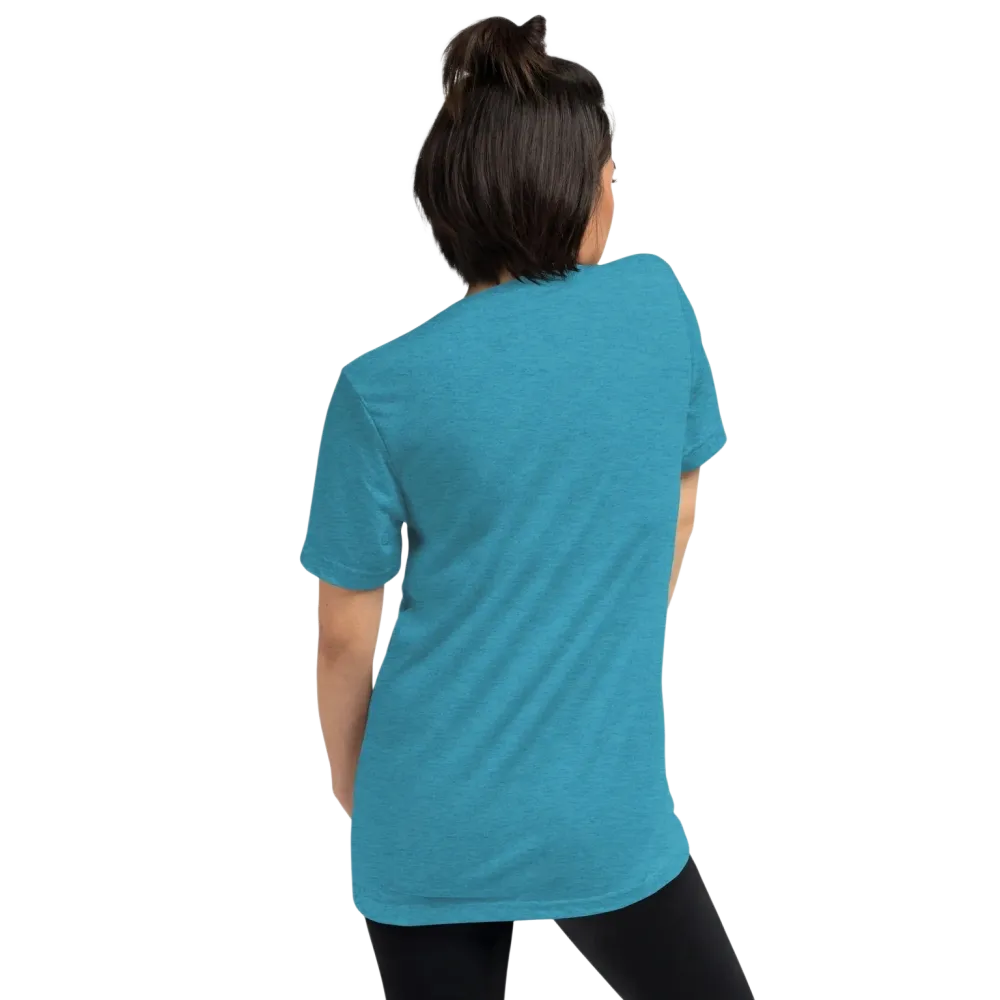 Unisex Vintage Look T-Shirt in Aqua, Damen T-Shirt von BUYATHOME24, mit Geburtstagsmotiv, Rückenansicht, weiches Tri-Blend Material