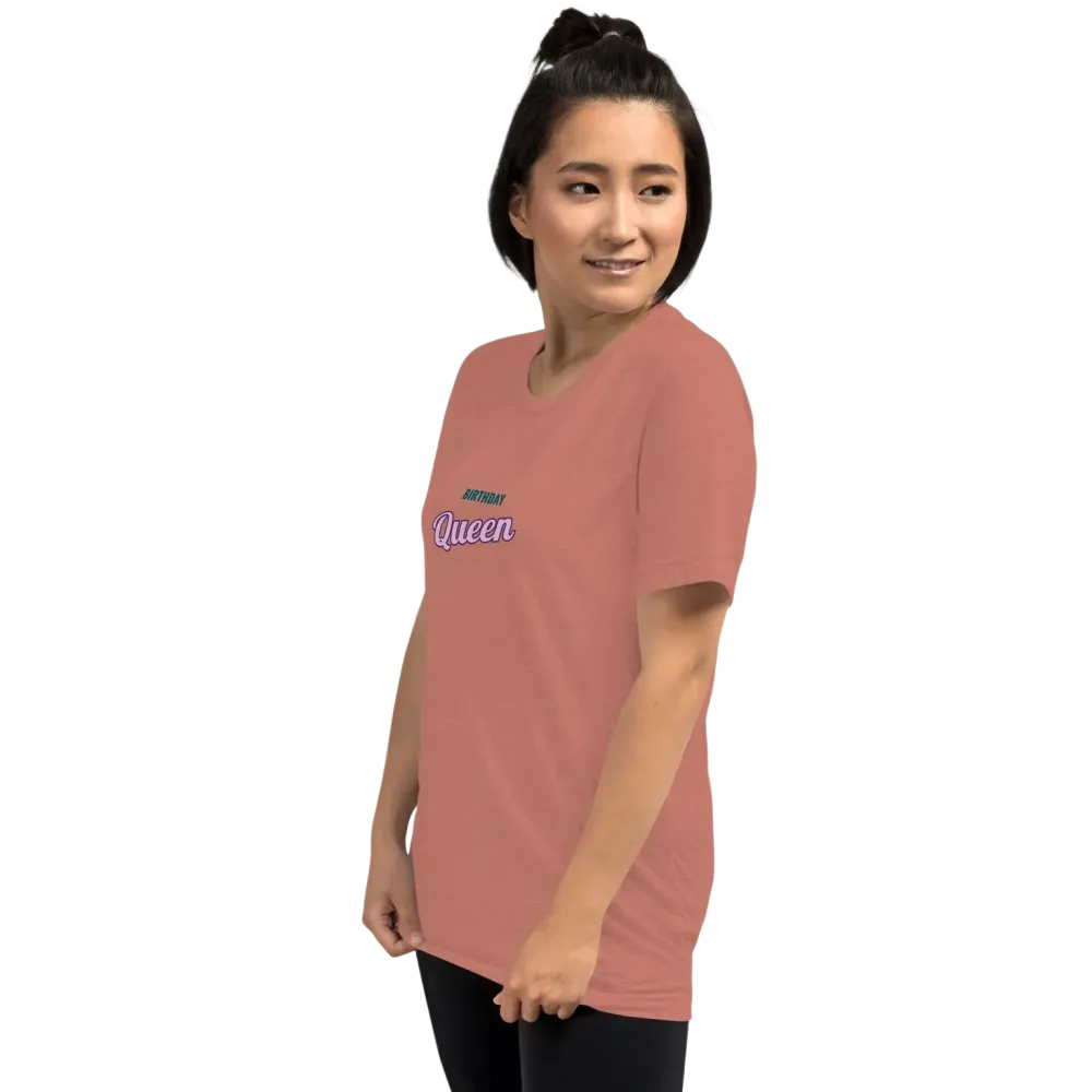 Unisex Vintage Look T-Shirt von BUYATHOME24 in Mauve, links vorne, für Damen, erhältlich in XS bis 4XL, weiches Tri-Blend Material
