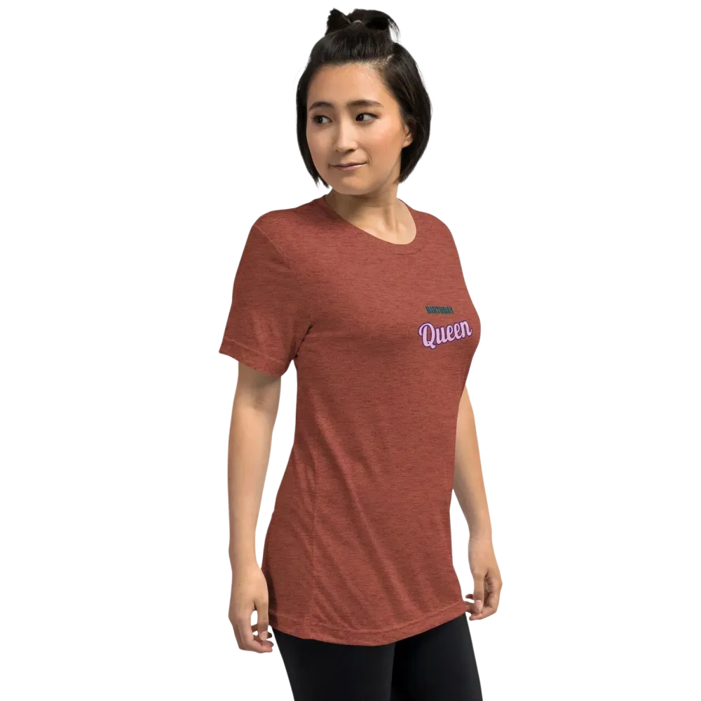 Unisex Vintage Look T-Shirt von BUYATHOME24 in Clay, Damen T-Shirt, rechte Vorderseite, bequemer Tri-Blend-Stoff, Geburtstagsgeschenk