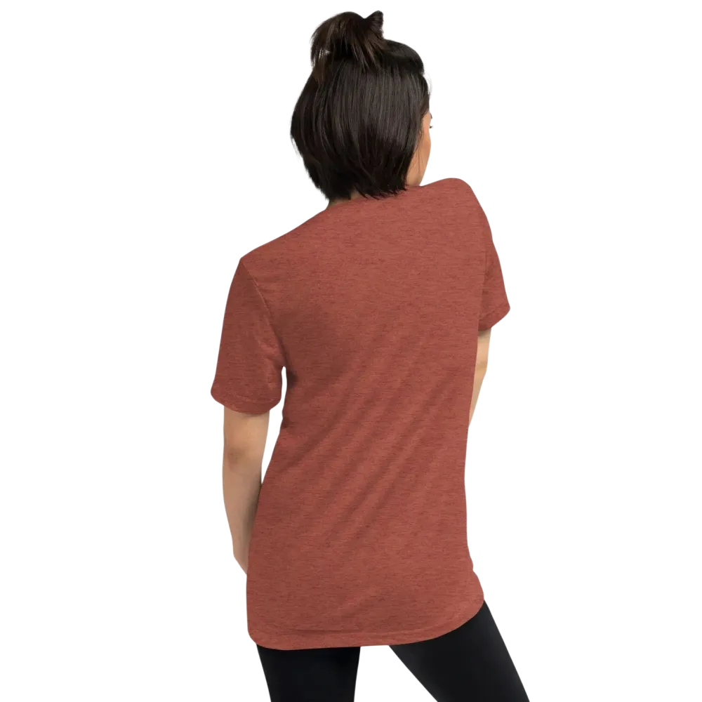 Vintage Look Damen T-Shirt von BUYATHOME24, unisex Tri-Blend in Clay, mit Retro-Design, ideal als Geburtstagsgeschenk, Größen XS-4XL