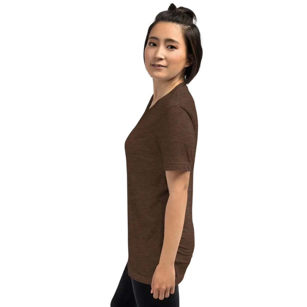 Vintage Look Damen T-Shirt von BUYATHOME24 in Braun, unisex Tri-Blend, mit Queen Aufdruck, ideal als Geburtstagsgeschenk
