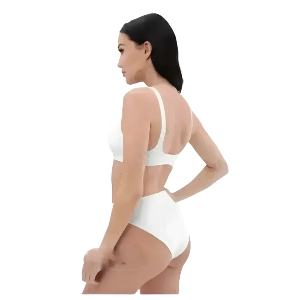 Weißer Damen Bikini von BUYATHOME24, schnelltrocknend, bedruckbar, in Größen XS bis 3XL, zeigt das Badebekleidungs-Set.