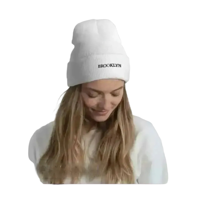 Weißes Strickbeanie für Damen und Herren, 44-47 cm Umfang, aus 100% Acryl, bequeme Wintermütze im klassischen Stil.