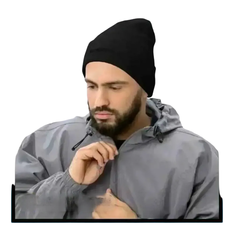 Schwarze Herren-Beanie aus 100% Acryl, Wintermütze, Strickmütze in Größe 44-47 cm von BUYATHOME24.