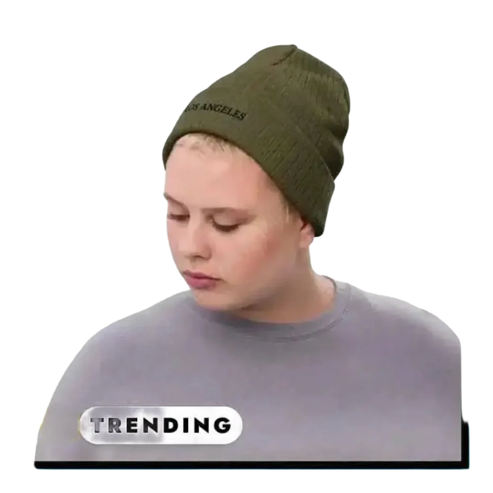 Zweilagige grüne Strickmütze Beanie für Damen und Herren, 45-64 cm, bequeme Wintermütze mit elastischem Bund.